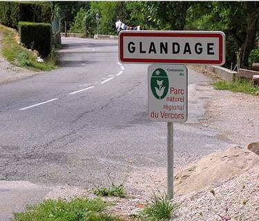 Panneau routier 'GLANDAGE'