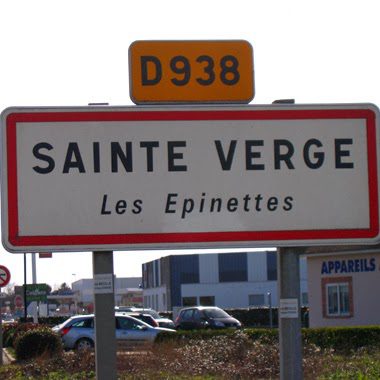 Panneau routier 'SAINTE VERGE - Les Epinettes'