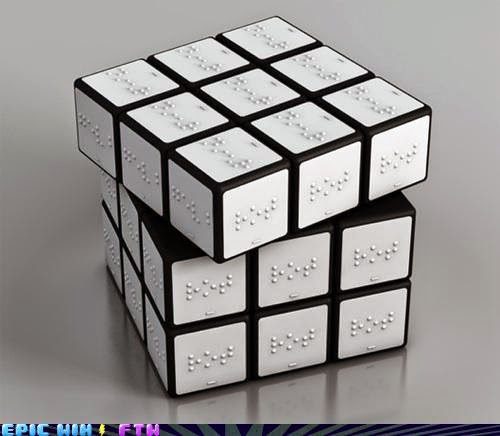 Cube de Rubik en relief avec points en braille pour malvoyants