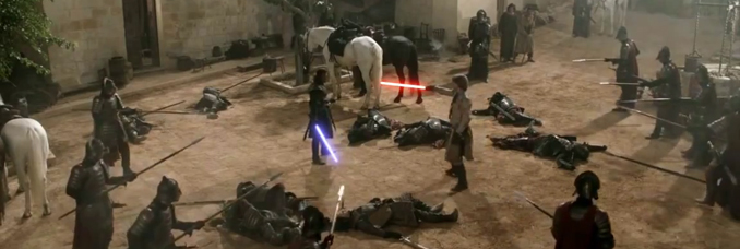 Scène de bataille avec personnages armés et sabres laser bleu dans salle de jeux